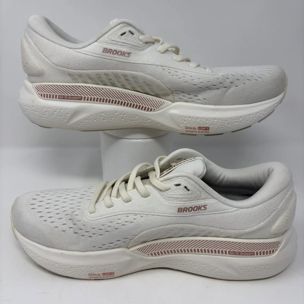 Brooks Adrenaline GTS 24 Women's Size 9 White Rose Gold Running Shoes Sneakers